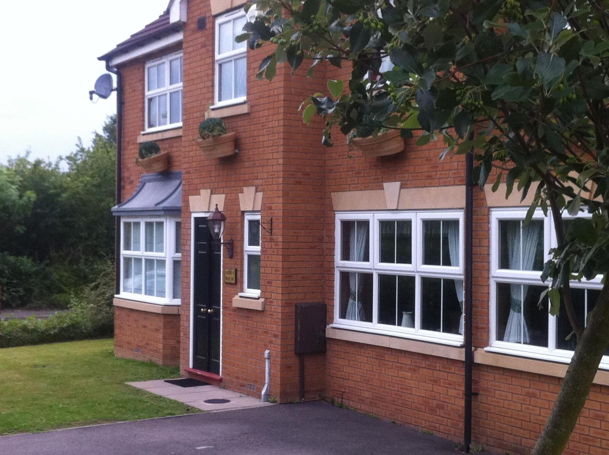 Arden Guest House B&B - Nec Birmingham - Birmingham Airport Bickenhill Exteriör bild