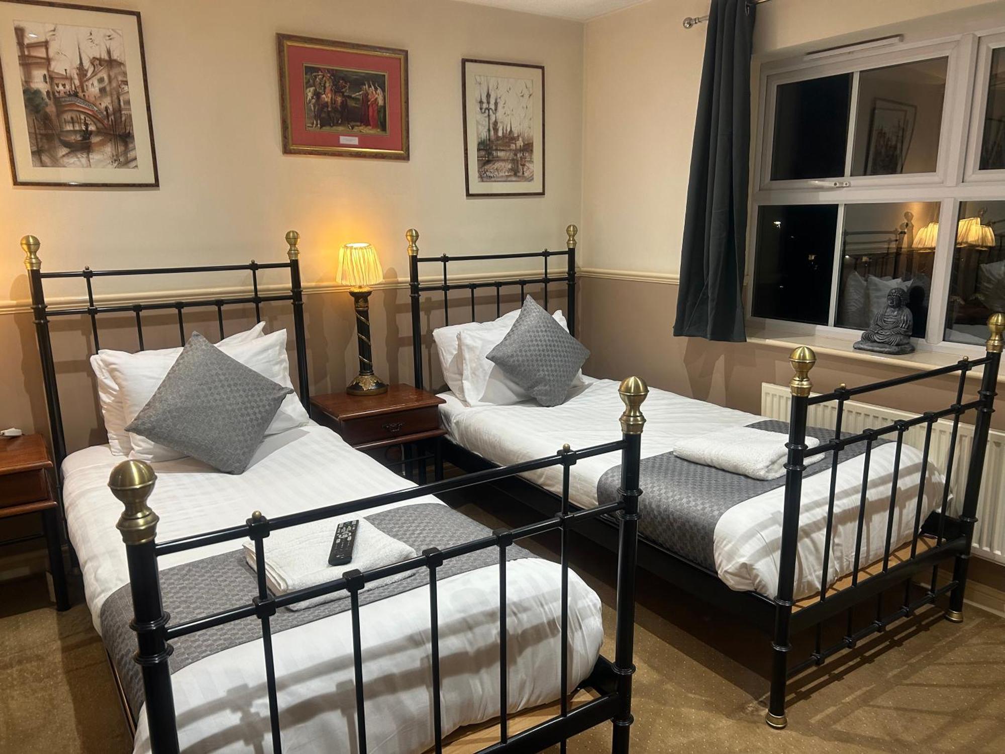 Arden Guest House B&B - Nec Birmingham - Birmingham Airport Bickenhill Exteriör bild
