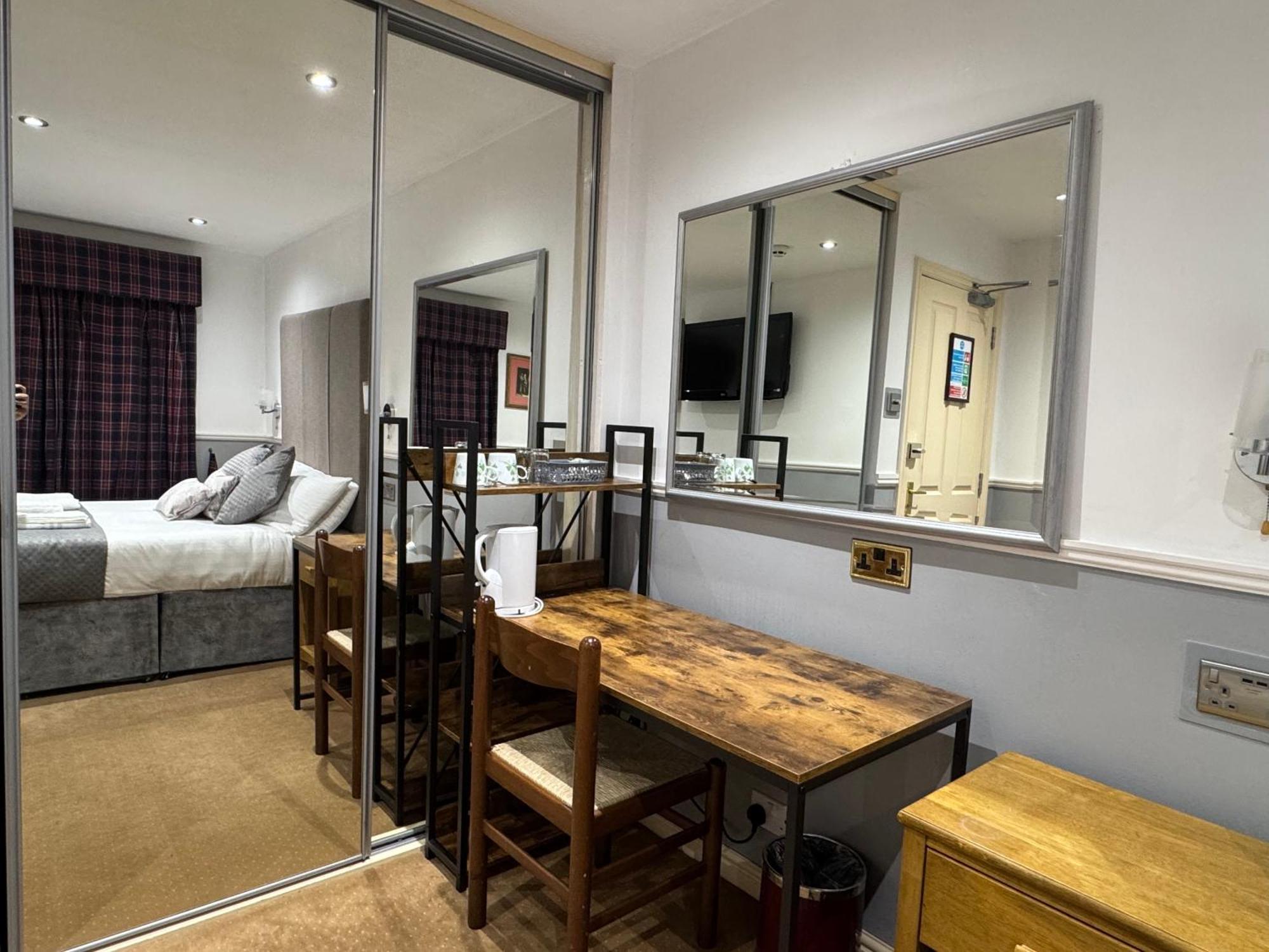 Arden Guest House B&B - Nec Birmingham - Birmingham Airport Bickenhill Exteriör bild